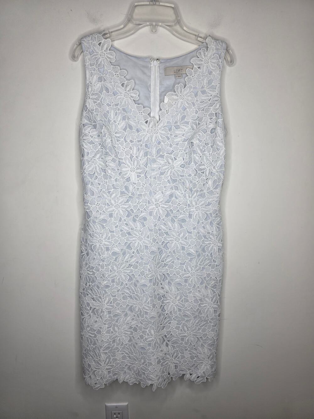 NWT Ann Taylor Loft white floral lace light blue lining fitted dress - 0